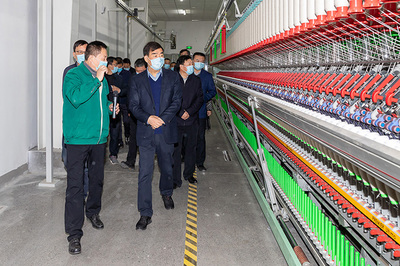 王震調(diào)研晉城經(jīng)濟(jì)技術(shù)開(kāi)發(fā)區(qū)與澤州縣紡織技術(shù)開(kāi)發(fā)